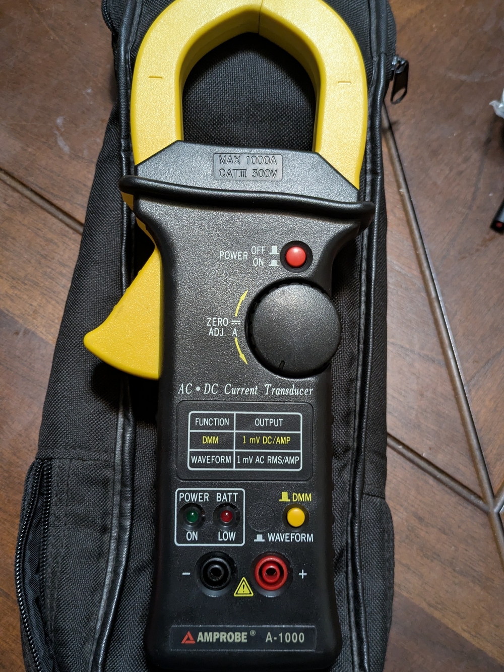 A-1000 Yellow/Black AC/DC Current Transducer Clamp Meter